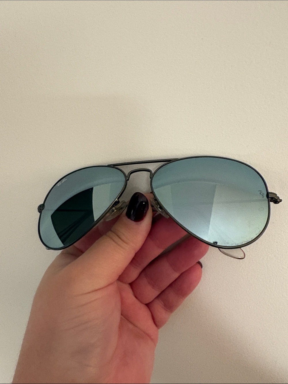 Ray-Ban Aviator Sunglasses - Silver Mirror Lenses